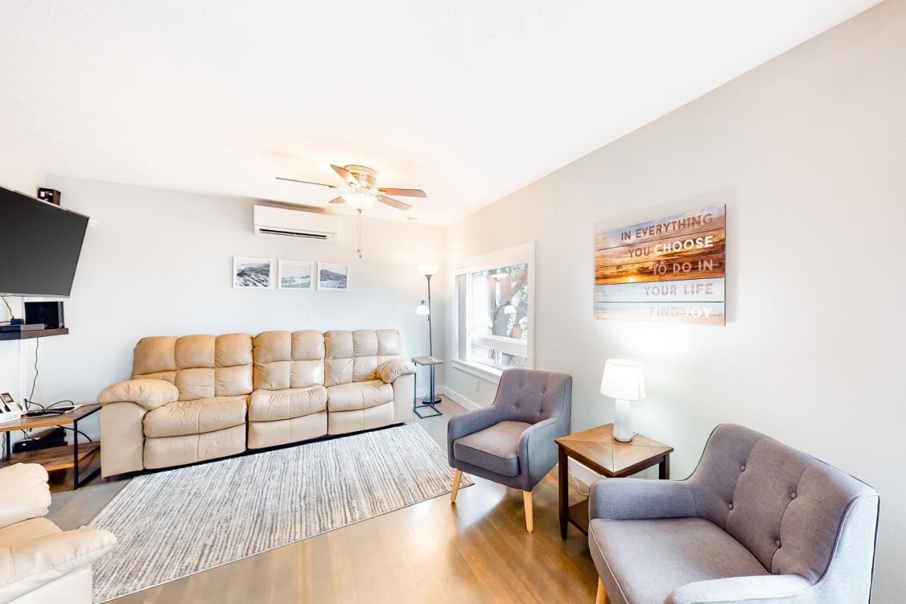 Bud'S Beach House Oceanside Buitenkant foto